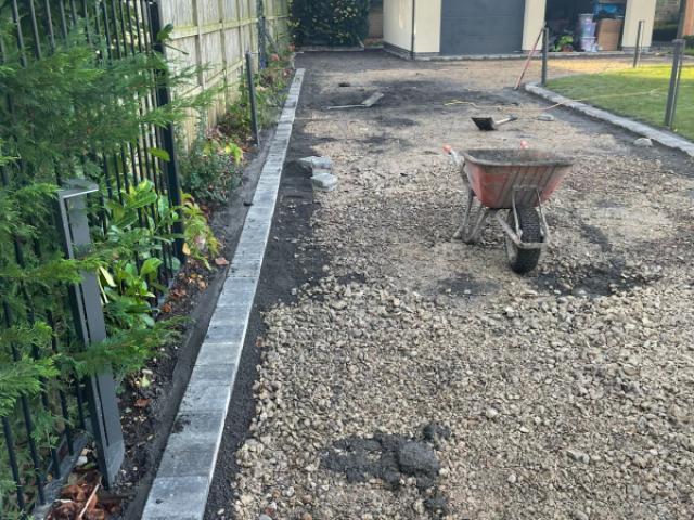 Resin bound driveway preparation by New World Resin Driveways