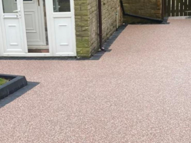 New Resin Bound driveway in Buxton by New World Resin Driveways