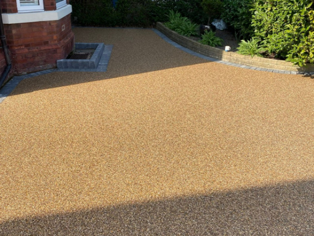 New resin bound driveway in Sale Manchester