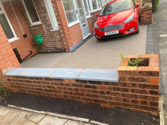 New Resin Bound Driveway and Planter Pillars